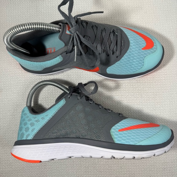 Nike FS Lite Run 3 Running Sneakers, Women’s size 6 - Picture 1 of 15